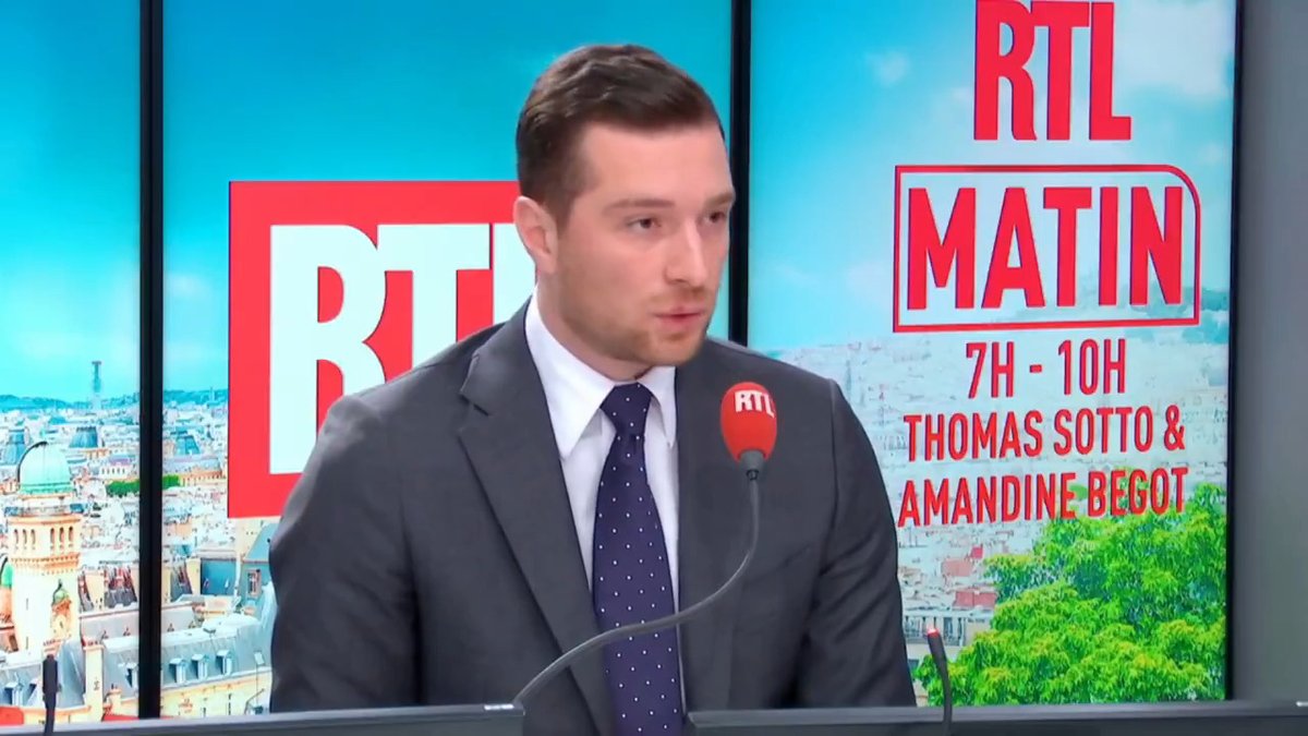 La question que doivent se poser les États européens est simple : exister ou disparaître ? Si on continue de remettre entre les mains de puissances étrangères notre sécurité et notre souveraineté, alors nous disparaitrons. Je souhaite que la France demeure un pays libre.