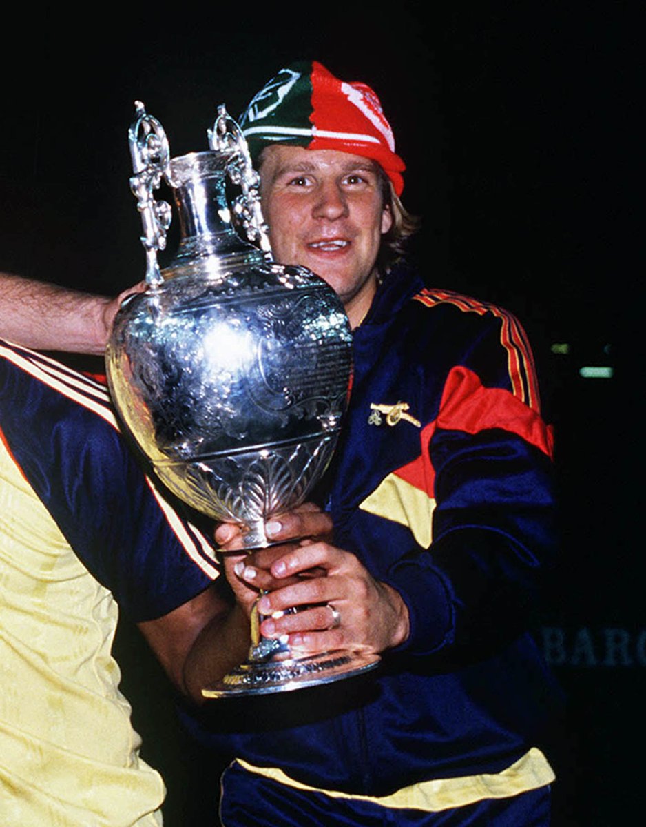 34 years ago today, Liverpool 0-1 Arsenal Paul Merson 👏🟡