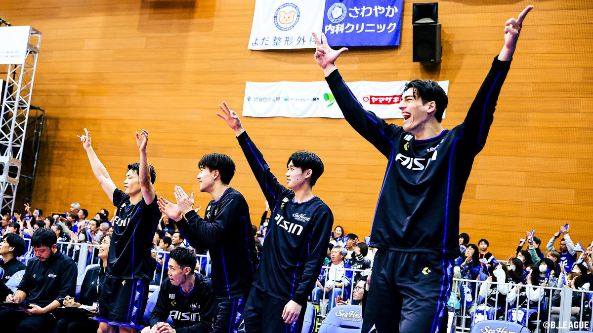 今日は3月3日📅 3️⃣にちなんで今シーズンのロングなブザビスリーを集めました💁 あなたが印象に残っているシュートは? #Bリーグ #りそなグループ