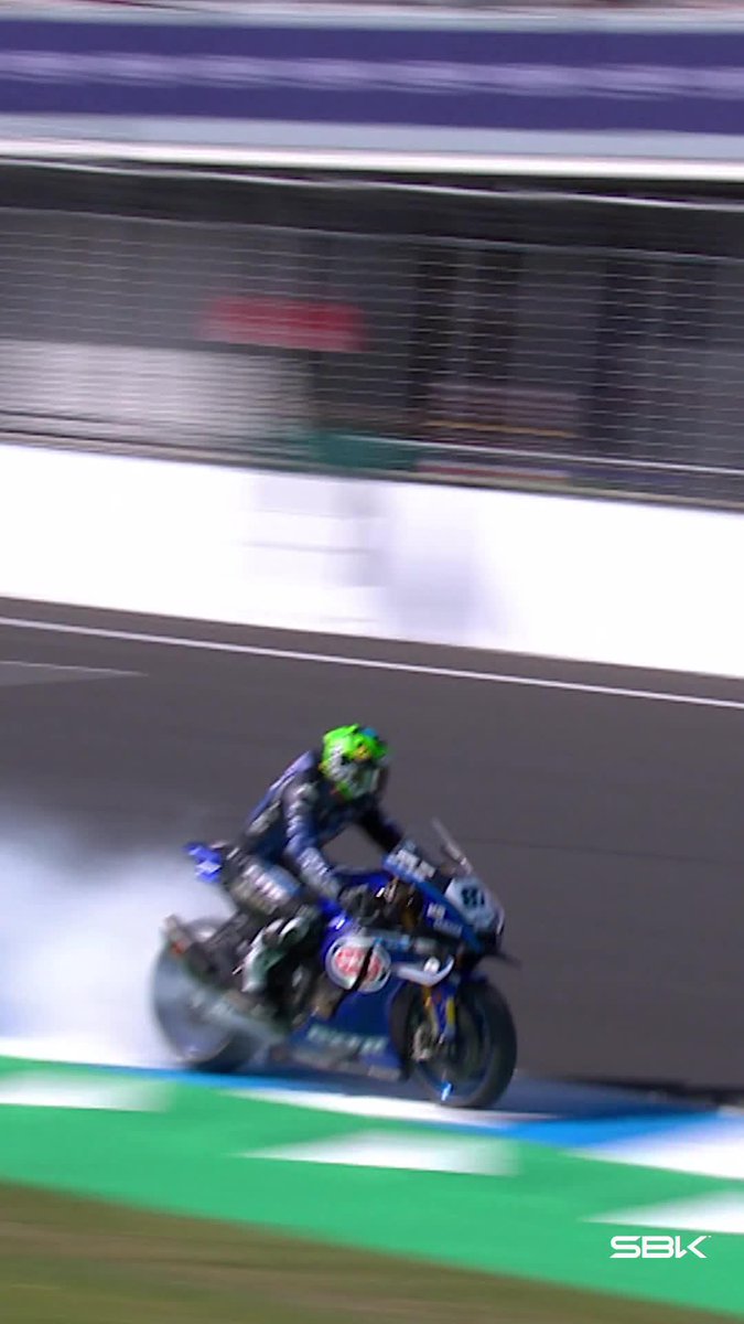 Heartbreak for the home hero! 💥 Remy Gardner #87’s race ended in a cloud of white smoke after a tech issue on Lap 12 💨 #AustralianWorldSBK 🇦🇺 #WorldSBK