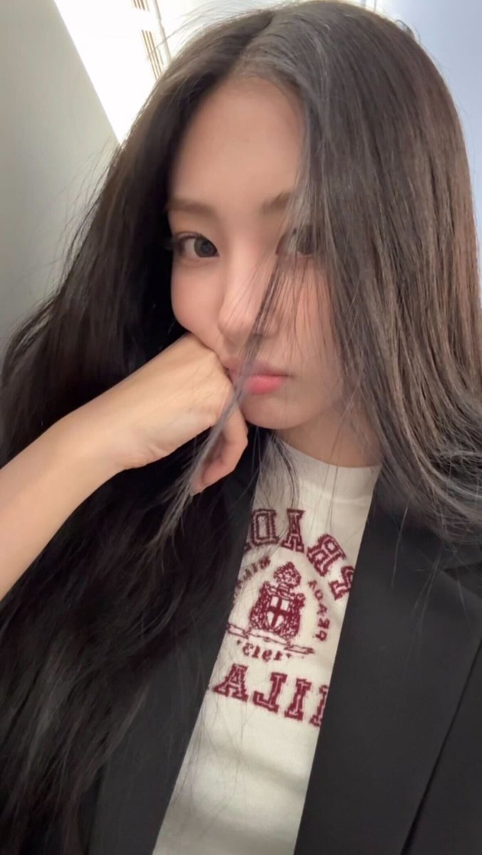 🇮🇹💋 🔗 TikTok : 🔗 Shorts : 🔗 Reels : #MEOVV #미야오 #GAWON #가원 #THEBLACKLABEL #더블랙레이블
