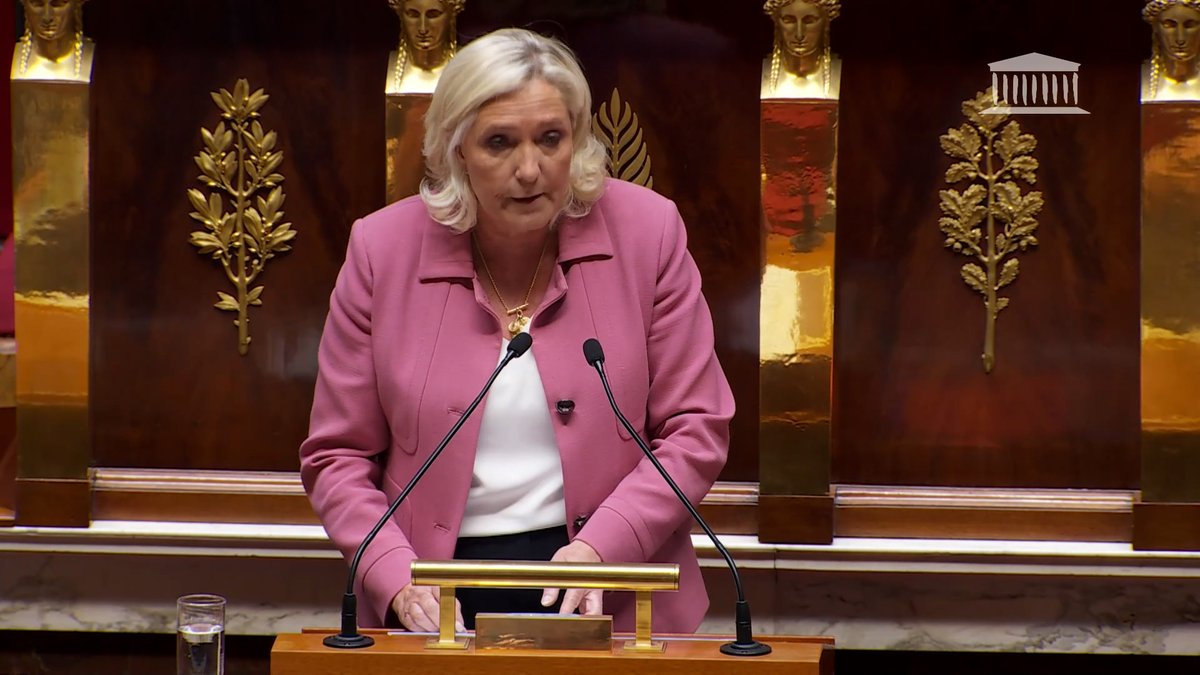Nous ne pouvons pas promettre à l’Ukraine une adhésion à l’OTAN. De même, l’adhésion de l’Ukraine à l’Union européenne va incontestablement à l’encontre de nos intérêts. Le soutien à cette double adhésion apparaît soit comme une tromperie, soit comme un risque majeur pour la Paix et nos intérêts.