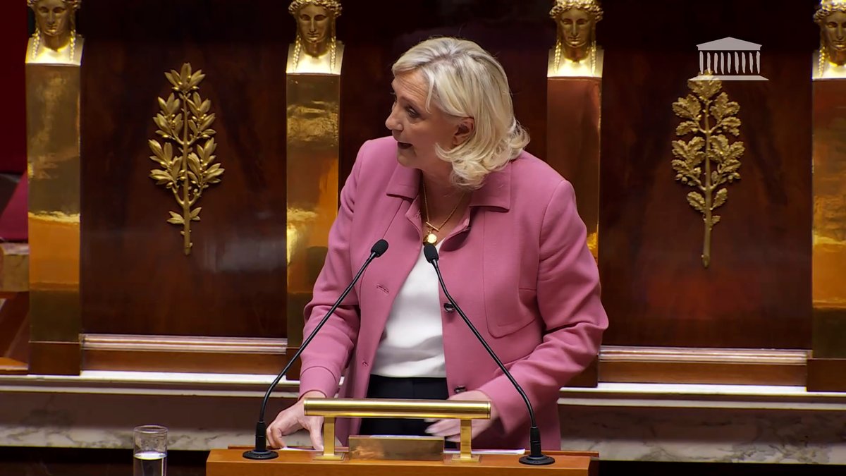 Pour agir pour une « paix solide et durable », il faut comme je le propose depuis désormais trois ans, organiser une conférence sur la Paix qui mette autour de la table, les Nations, sans les instances supranationales comme l’OTAN ou l’UE, qui ont un intérêt dans la stabilisation de la région.