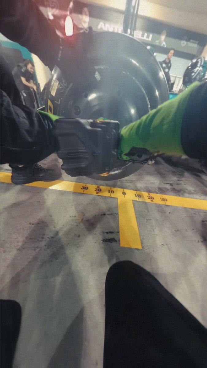 POV: You're a mechanic during an Formula 1 pitstop 🤯