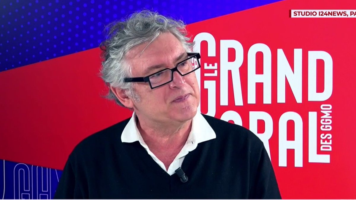 Ce qu'incarnent Ariel et Kfir Bibas, c'est l'essence juive de la victime innocente dont le seul crime est d'être. Comment des hommes peuvent-ils étrangler des enfants en pensant que c'est pour leur Dieu ? C'est de la pure barbarie" Michel Onfray (Michel Onfray TV), philosophe