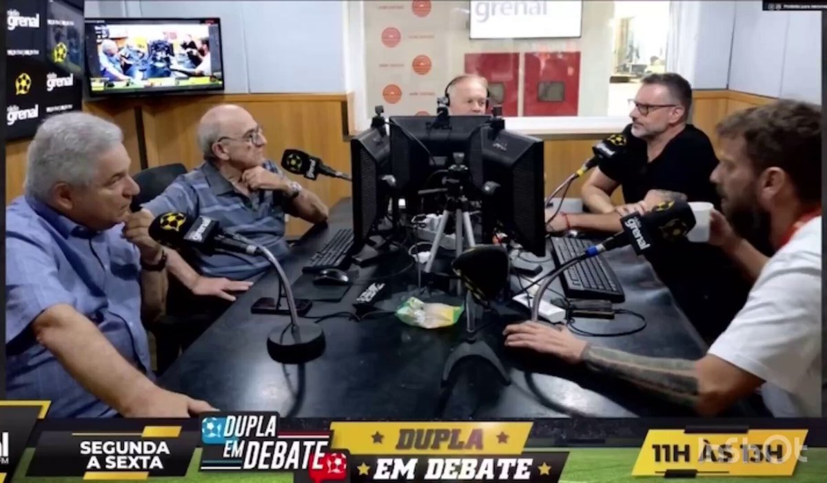 Clima TENSO na rádio Grenal… 📹 Rádio Grenal