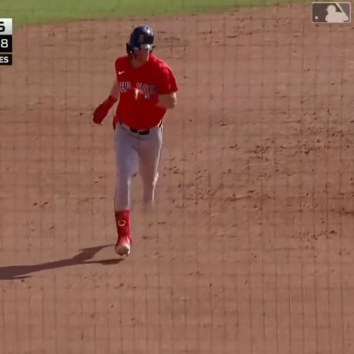 Sogard with the game-tying blast!