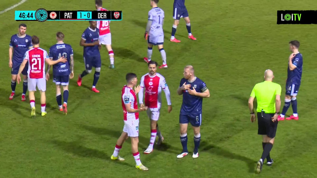 Carl Winchester has been sent off🔴