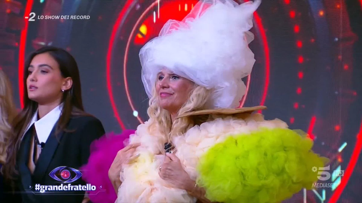 Il pubblico ha deciso che a salvarsi sono Helena e Zeudi! #GrandeFratello