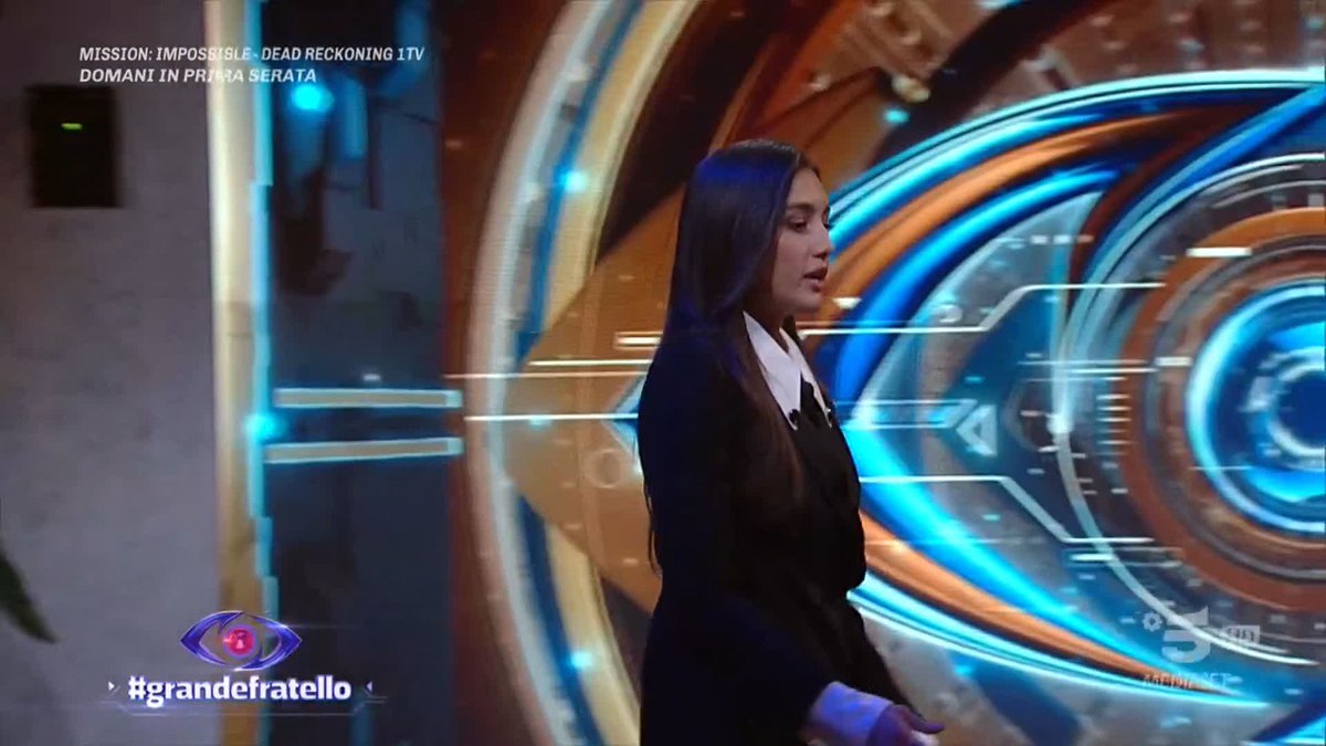 Zeudi decide di incontrare suo padre Pasquale... #GrandeFratello