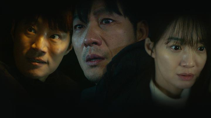 Six souls are trapped in a relentless karmic loop, each bound by reckless choices that spiral out of control. Karma, a new thriller series, premieres April 4. Starring Park Hae-soo, Shin Min-a, Lee Hee-jun, Kim Sung-kyun, Lee Kwang-soo, and Gong Seung-yeon.