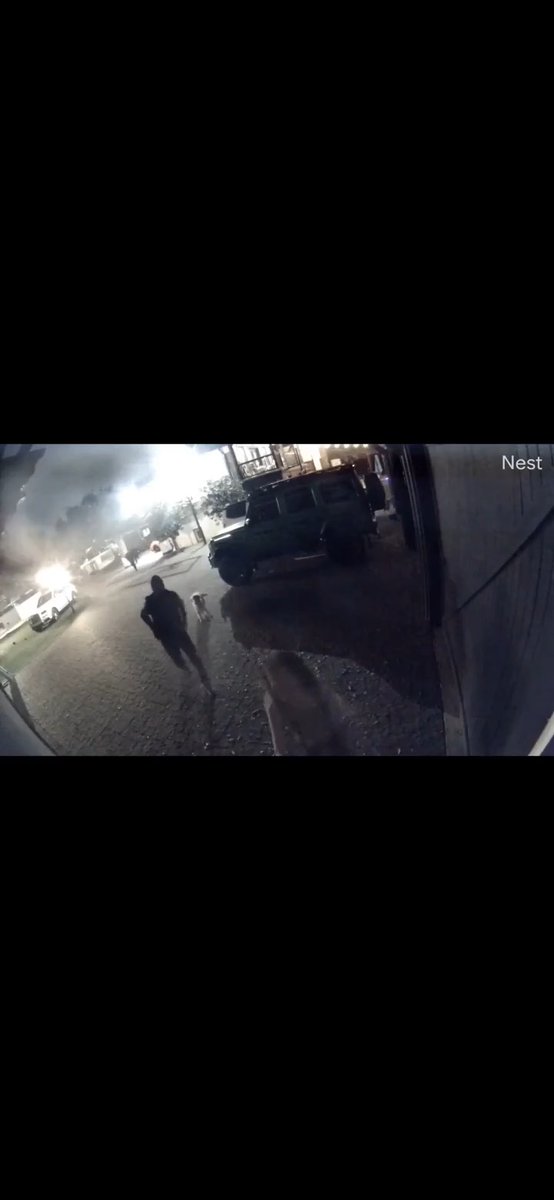 *edit* - several "news" outlets are reporting it was her husband but she's apparently saying it was her. No idea what's true as there's multiple conflicting reports online. Security footage of the armed would be robbers going inside then being shot by Amouranth's husband. I just wish he was a little more accurate and had tigher splits🦅 In all seriousness - he was likely using a pistol based on the video. All gunfights are "open division" and I certainly recommend using a long gun if you can - they increase hit probability and lethality 🤌🏽 #CityLife #houston #amouranth #texas #2nd #2a #urban #HomeDefense