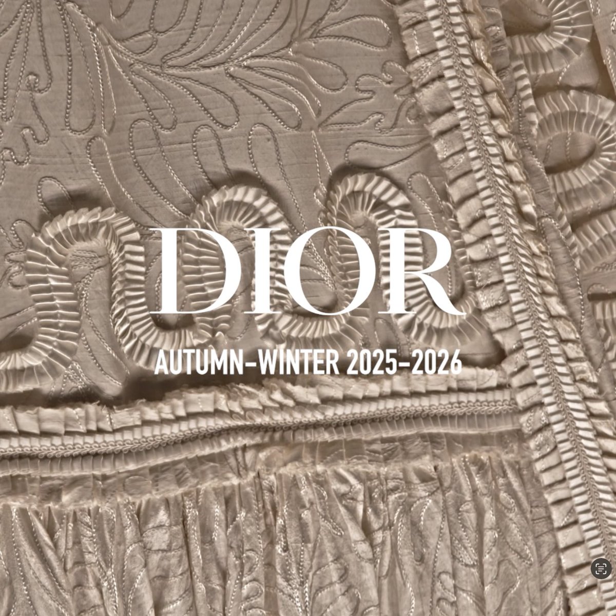 Get ready for the #DiorAW25 by Maria Grazia Chiuri show, live from Paris today at 3pm CET. Here, costume designer Sandy Powell evokes her own experience of the allure of 'Orlando'. Tap the card to watch the show. © Mélinda Triana Special credit: Scad Fash Museum of Fashion
