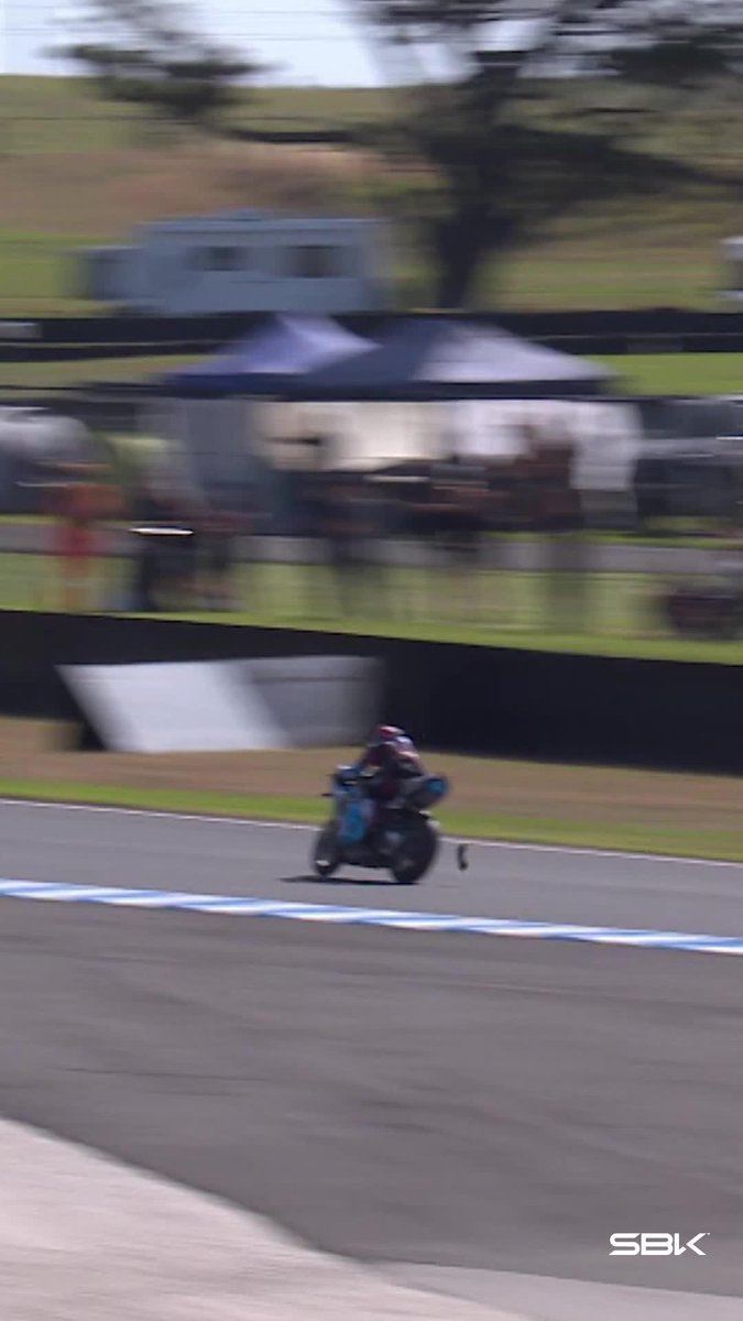 Something fell off ReddingPower's bike! 🤯 Can you spot what part it was? Drop your guesses 👇 #AustralianWorldSBK 🇦🇺 #WorldSBK