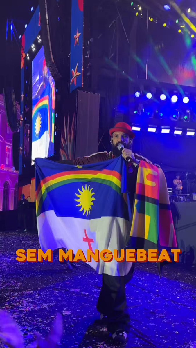 Direto de Salvador, o BaianaSystem tem DNA da Bahia, mas tem também influência nossa! O vocalista Russo Passapusso aproveitou a apresentação no Marco Zero para reverenciar o movimento manguebeat e agradecer Chico Science, que segue sendo referência e inspiração para muitos músicos. ✊