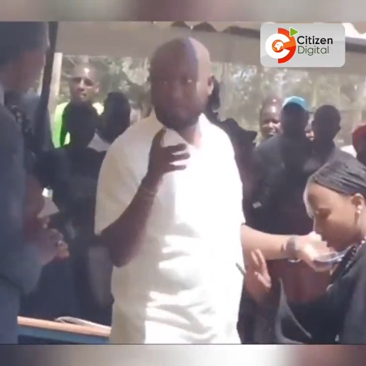 Pastor storms out of a funeral in Kirinyaga after crowd turned hostile for denying politicians a chance to speak