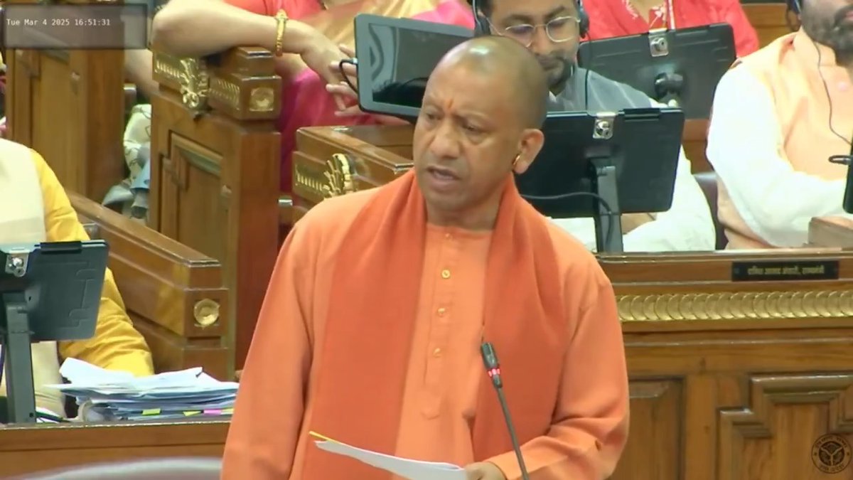 हमारी सरकार ने संत कबीर दास जी के नाम पर 10 जनपदों में टेक्सटाइल पार्क PPP मोड पर बनाने की एक बड़ी योजना की घोषणा भी बजट में की है...