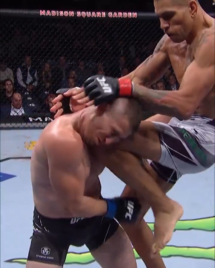 Alex Pereira faisait ses débuts à l'UFC il y a seulement 3 ans et demi... et avec la manière 🤩