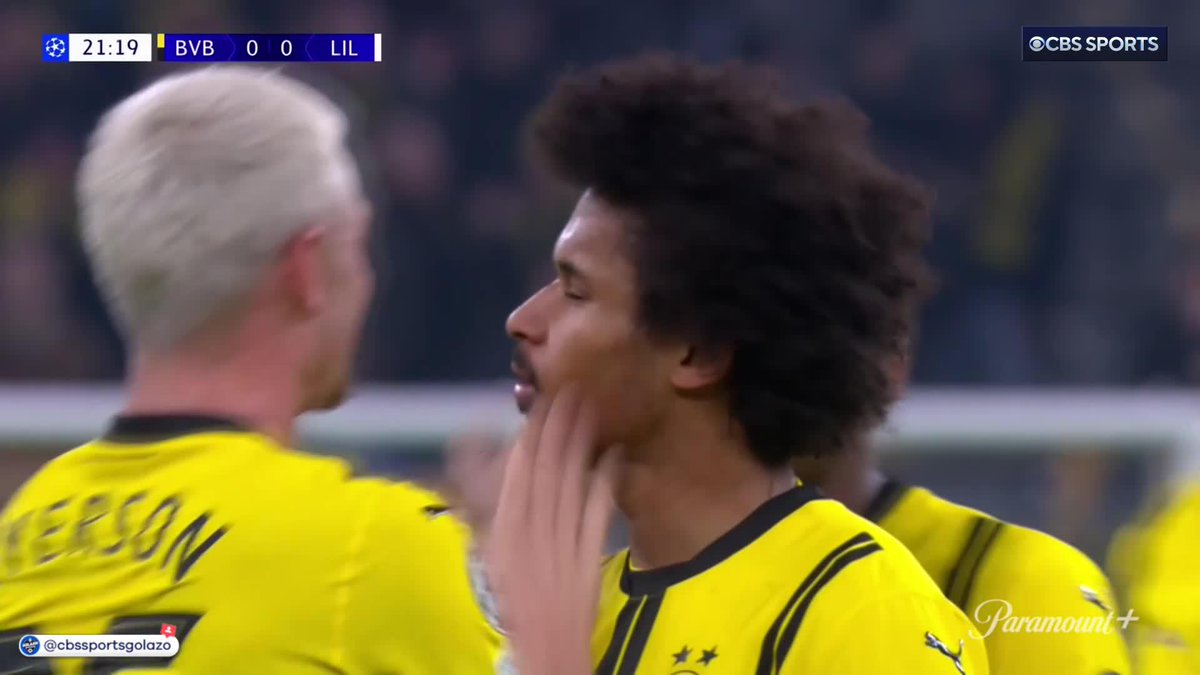 BVB’s Karim Adeyemi unleashes a smooth rocket from outside the box! 😮💨🚀