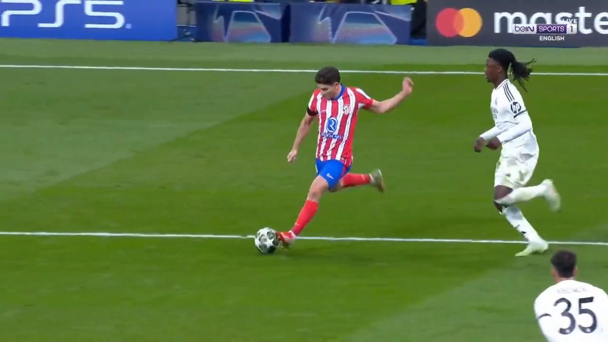 Out of this world 🌍 What a strike from Julián Alvarez to make it 1-1 at the Bernabéu! #beINUCL #RealMadridAtleti #UCL