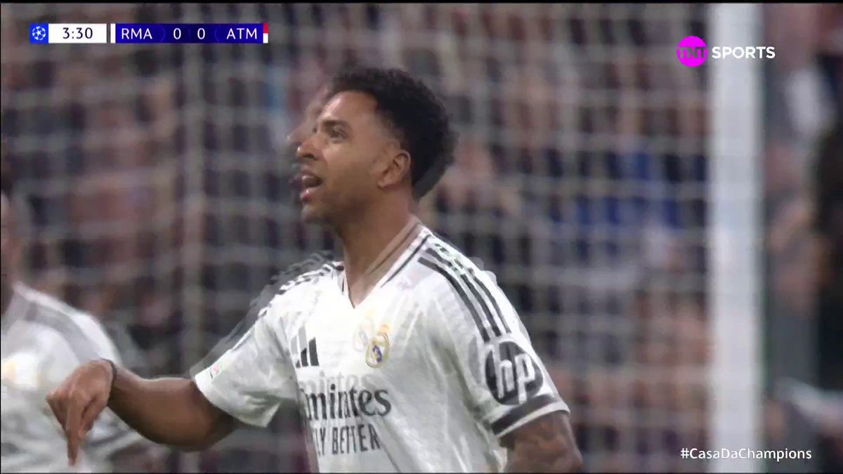 FEZ UM GOLAÇO NA CHAMPIONS PROVOCOU O RIVAL IMITOU O CRISTIANO RONALDO FEZ O GESTO DO "VOCÊS NÃO PODEM ME VER" RODRYGO, REALIZOU O SONHO DE TODO MLK.
