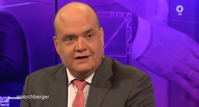 „Das ist spektakulär, so etwas gab es noch nie“, sagt Robin Alexander (WELT) über das geplante #Sondervermögen. Angesichts der aktuellen Weltlage sei das der richtige Schritt. Damit seien auch die wesentlichen Grundlagen der kommenden Koalition gelegt. #maischberger Das Erste