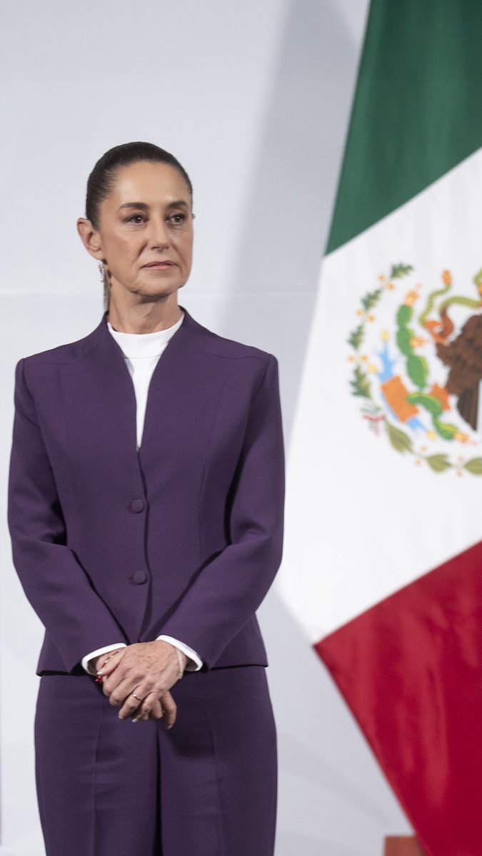 Debemos estar tranquilos ante la imposición unilateral de aranceles. Es tiempo de unidad y defensa de la soberanía; convoco a las y los mexicanos al Zócalo este domingo 9 de marzo a las 12 del día para informar las acciones que llevaremos a cabo. Juntos saldremos adelante.