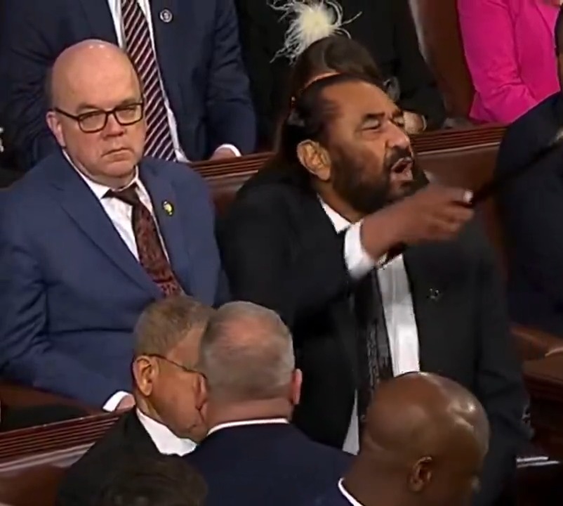 BREAKING: They just kicked African American Congressman Al Green out of Trump's Speech. Weird that Marjorie Taylor Greene was never removed when she went off at Biden's SOTU a few years ago.