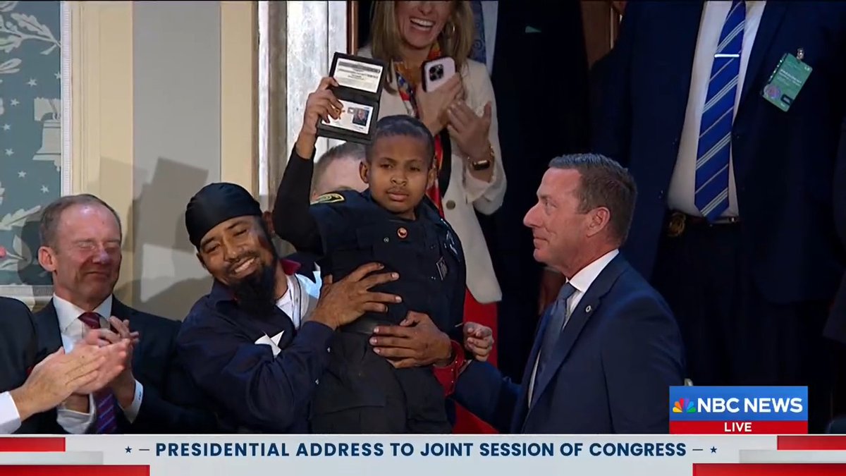 WHOLESOME: President Trump just made 13-year-old DJ Daniel an honorary Secret Service agent. DJ, who dreamed of being a police officer, was given months to live years ago due to a rare cancer. ONE OF THE BEST VIDEOS YOU WILL EVER WATCH, so special 🥹