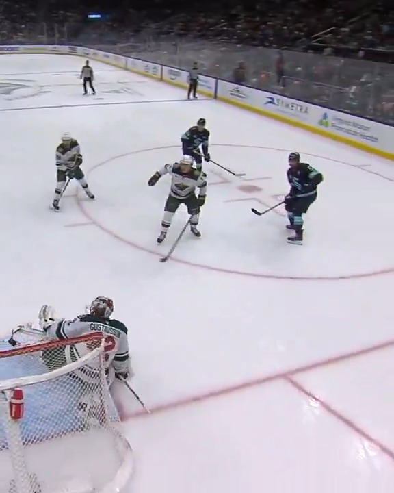Another Shane Wright power-play goal in the books 🤝