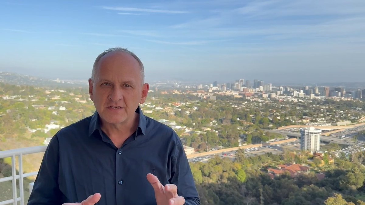 Hier is ’n opsomming van ons toer na die VSA: Suid-Afrika en Amerika se verhouding is op ’n vreemde plek. Die regering se diplomatieke besluite het Amerika kwaad gemaak, maar daar is steeds die moontlikheid van ’n sterker bilaterale verhouding wat ons nie kan ignoreer nie. Daar is ’n lig op Afrikaners. Ons het dit reggekry om ons saak in Amerika te stel. ’n Nuwe westerse selfvertroue is besig om te ontwikkel, en ons moet deel daarvan wees. Ons staan op vir ons lede. Of dit oor werksgeleenthede of Agoa gaan – ons maak seker dat Afrikaners se belange beskerm word. En dan die belaglike bewerings van hoogverraad. Dit is teleurstellend dat die reg gebruik word om politieke punte te maak. Ons pad vorentoe is duidelik: Ons veg vir ons mense, ons bou ons toekoms.