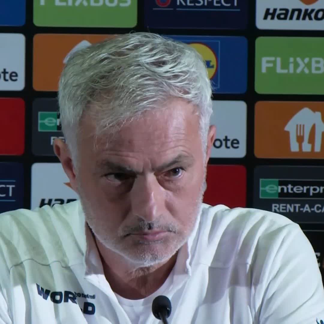 🗣️ "Celtic and Rangers are big clubs with big fan bases, big emotion, big responsibilities and big expectations. Why not?" Jose Mourinho was asked if he would consider managing Celtic or Rangers one day ⤵️