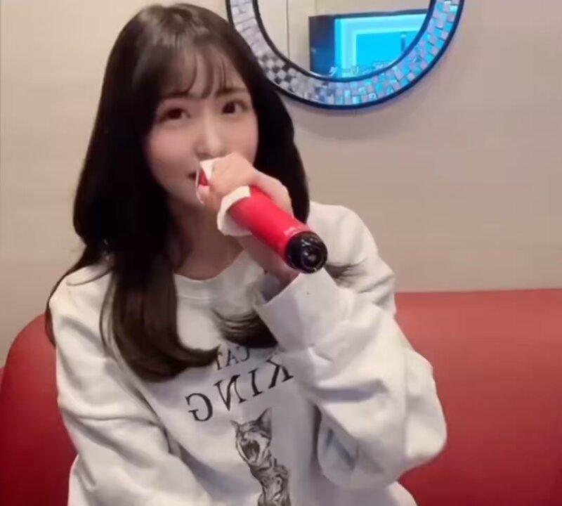優衣ちゃんってほんと歌上手いよなぁ それでいて、こんなに笑顔で歌うんだもんなぁ 好きにならない理由がないよね💚 #櫻井優衣 #ふるっぱー