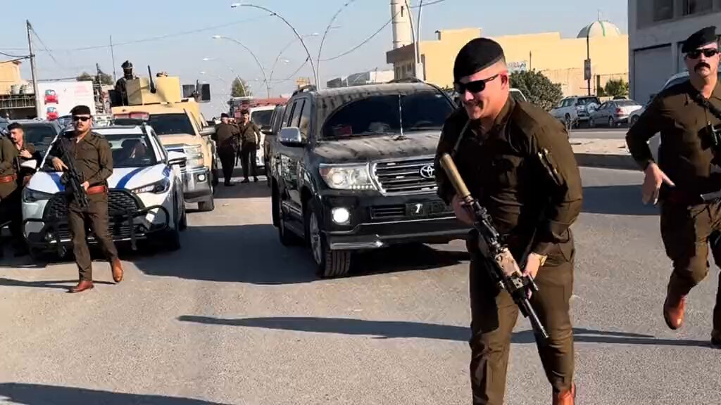 ❌الإعفاء لايكفي❌ ▪️يجب إحالته الى المحاكم بتهمة الكسب غير المشروع ((من أين لك هذا)) ____________ ♦️بعد استعراضه بسيارات فارهة تتجاوز قيمتها ال6 مليون دولار .. ♦️السوداني يوجه بإعفاء "أسامة الكلداني" من منصب نائب قائد عمليات الحشد في نينوى. #العراق