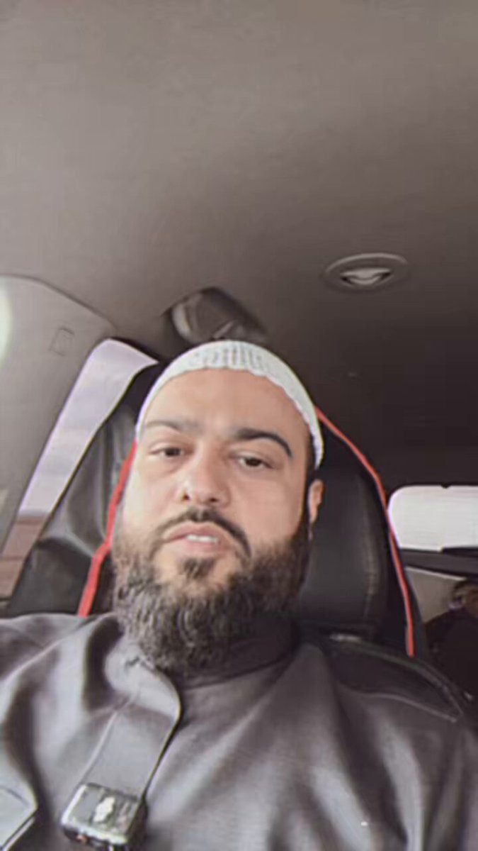 جايينكم يالديرية ياغقال الراس والمحزم المليان لاعدمناكم .. جايينكم والشوق يملأ الفؤاد