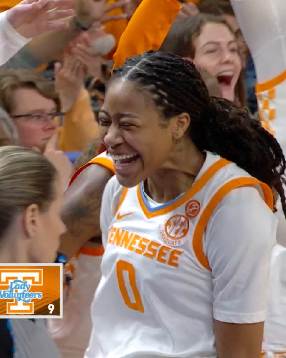 Jewel Spear from the timeline 😱 Lady Vols Basketball finishes the 3rd quarter on a 17-0 run ‼️