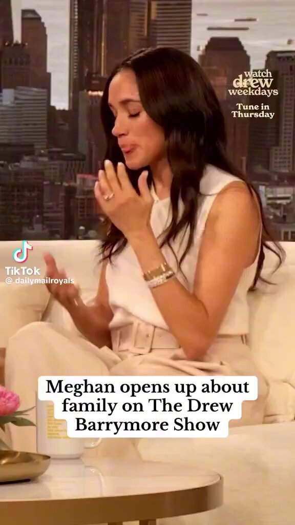 She’s lost the plot - who’s ever with them? Fumbles that line then quickly says Papa.