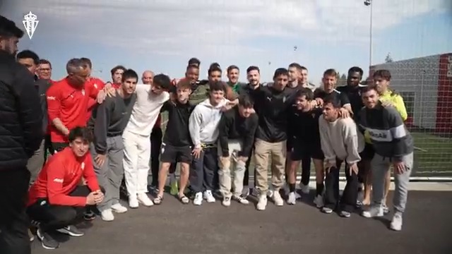 🥹 Cote no quería ser futbolista, quería ser jugador del Real Sporting de Gijón. #COT3 #RealSporting