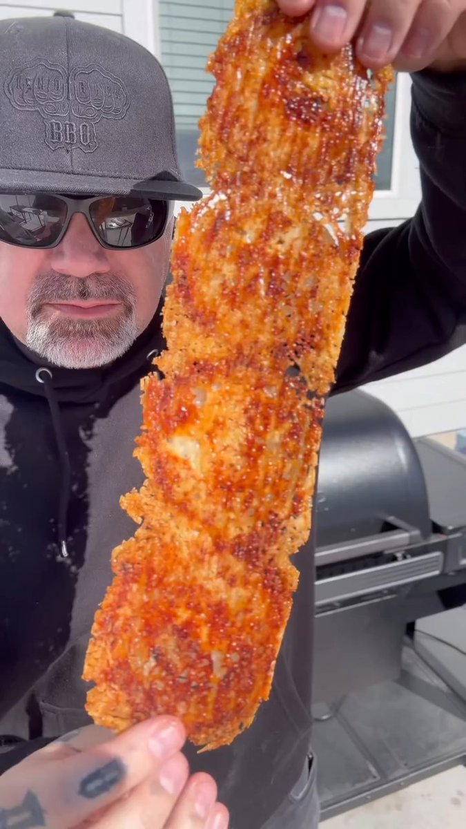 You’ve seen onion ring chips all over your feed—now it’s time to take them to the next level. 👀🔥 Kendrick BBQ is here to show you how they absolutely smash on the Traeger. Crispy, golden, and viral for a reason. Who’s trying these? 👇 #TraegerGrills #OnionRingChips
