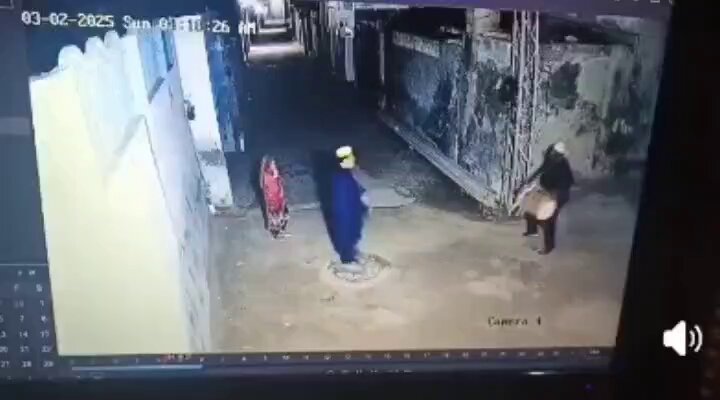 زندہ دل قوم سحری کیلیے جگانے کے مناظر