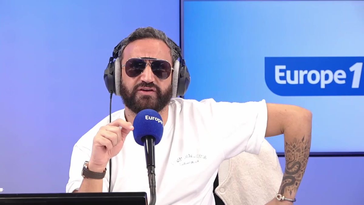 Allocution d'Emmanuel Macron : « Quand on sait qu’on ne peut plus rien faire dans le pays, on essaie d’agir à l’international », réagit Cyril Hanouna dans #OMSLT sur #Europe1.