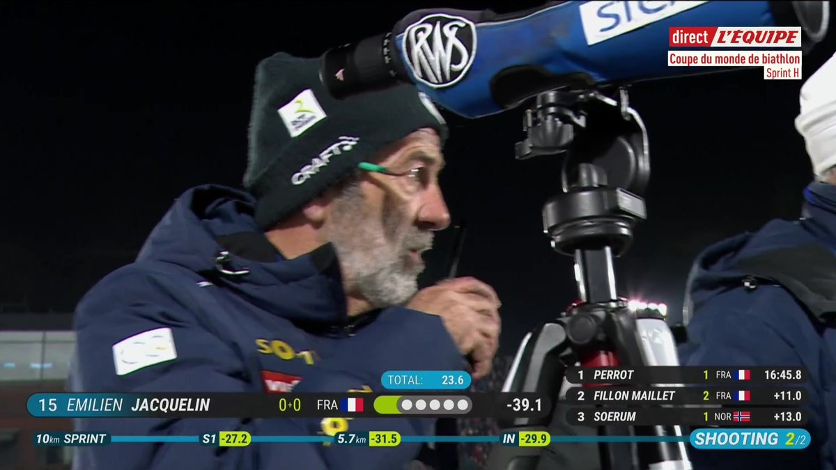 💯 Émilien Jacquelin fait un 10/10 ! Peut-être la victoire au bout pour le Français, bien tête après le deuxième tir ? Suivez la course en direct sur la chaine L'Équipe #lequipeBIATHLON