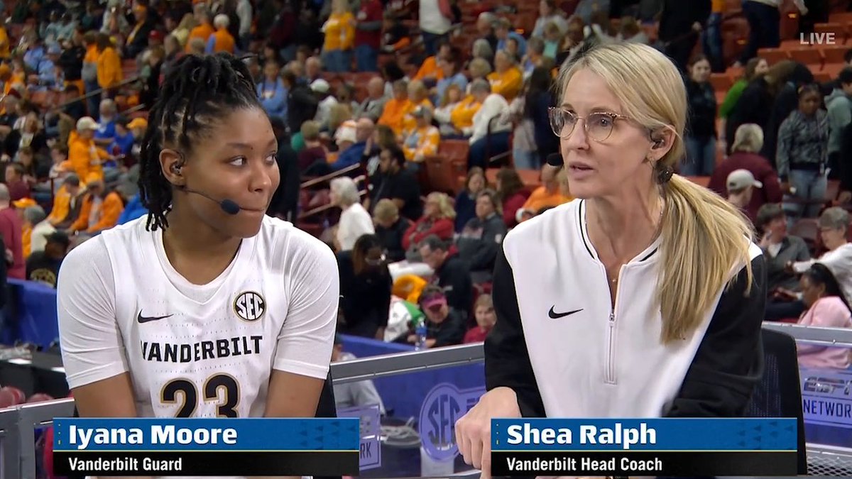 Shea Ralph gives Iyana Moore her flowers ๐ Vanderbilt WBB