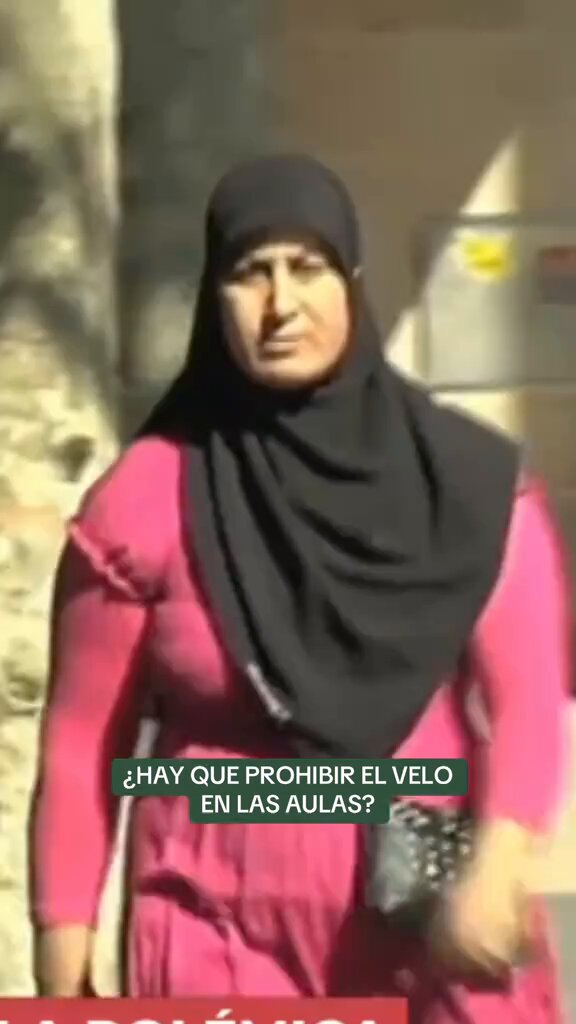Dos profesoras impulsan una ley para que se prohíba el uso del velo en las aulas españolas. ¿Qué os parece?