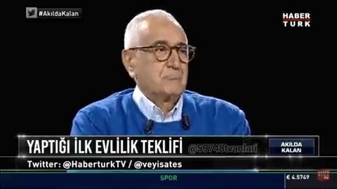 "Sen hüzünlüsün diye, dünya durup sana yol vermeyecek.."