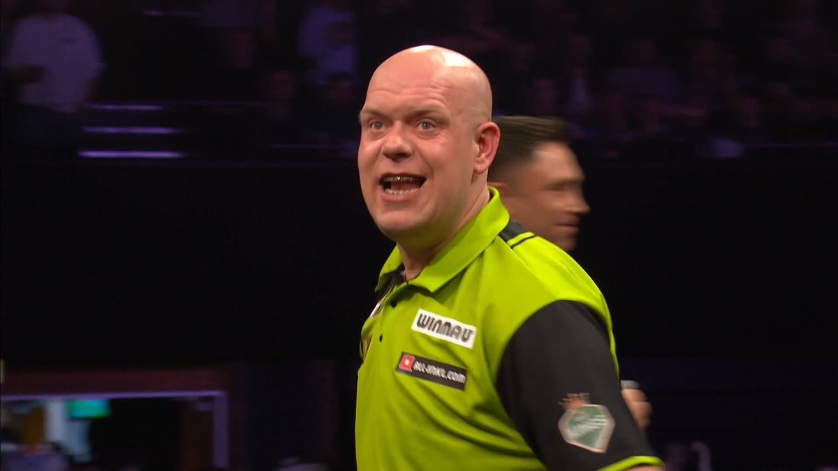 MVG gets past Gerwyn Price to reach the semi-finals in Brighton! 🙌🇳🇱