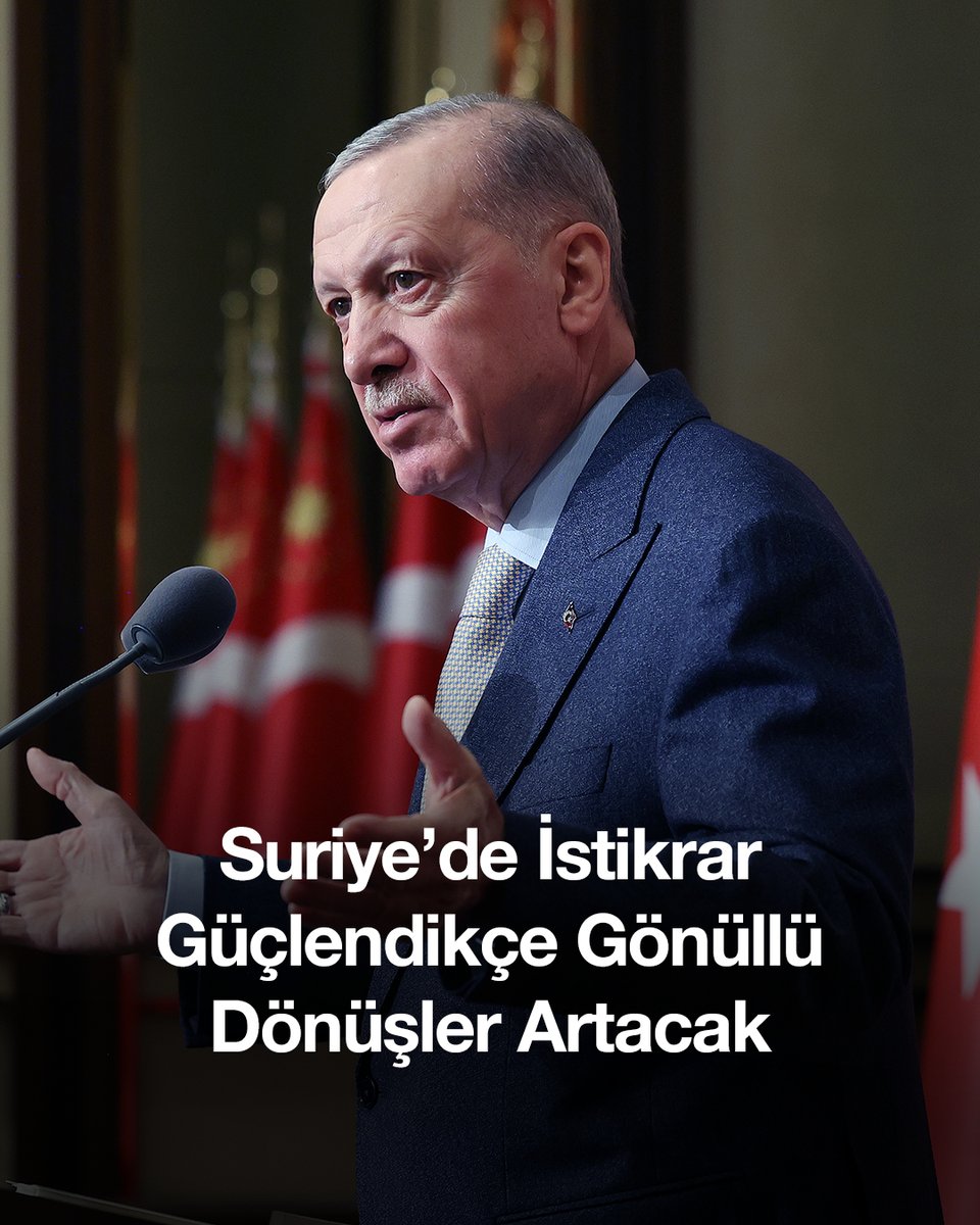 Devrimden bu yana 133 bin Suriyeli misafirimiz gönüllü ve onurlu bir şekilde doğdukları topraklara geri döndü. Bugüne kadar Suriye’ye güvenli bir şekilde dönen kardeşlerimizin sayısı ise 873 bini buldu. Suriye’de düzen ve istikrar güçlendikçe inşallah bu sayı daha da artacak.