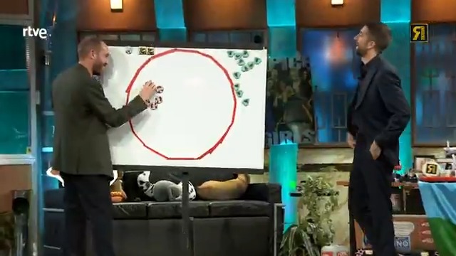 Se le puede dar una vueltita a los toros y meterle una actualización con el FÚTBULL. 11 toros VS 11 toreros. Nos ponemos ya a la altura de la Superbowl #LaRevuelta
