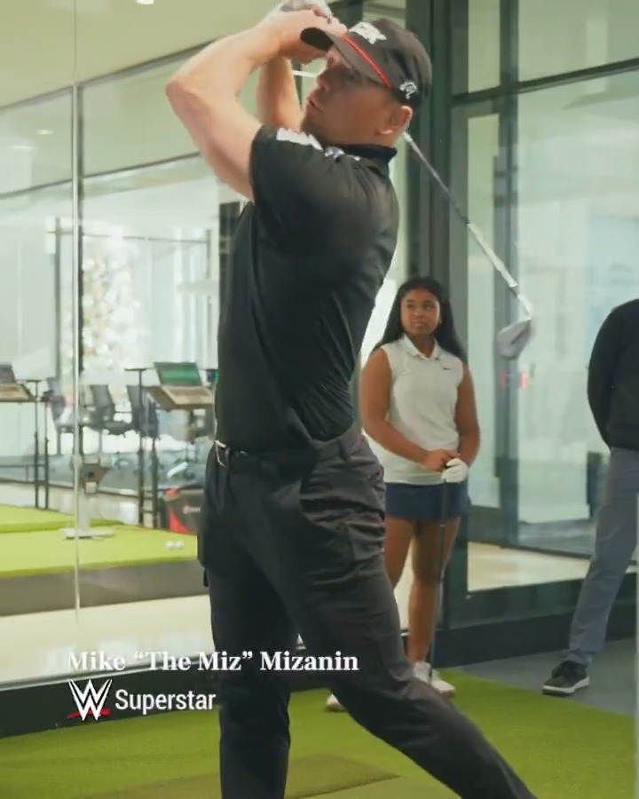 “Guys, I’m getting better.” With a little help from PGA of America Coach Ty Martinez, The Miz battled a talented 14-year-old junior golfer — but he still maybe needed our Perfect Swing mode. Watch: