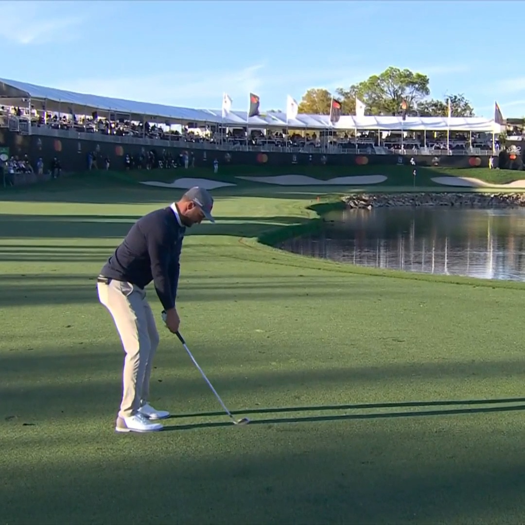 Wyndham Clark leads by 2. 67 in these conditions? Gamer.